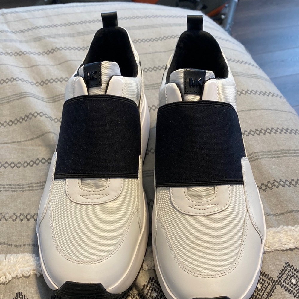 Michael Kors Sneakers 8.5 NWOT